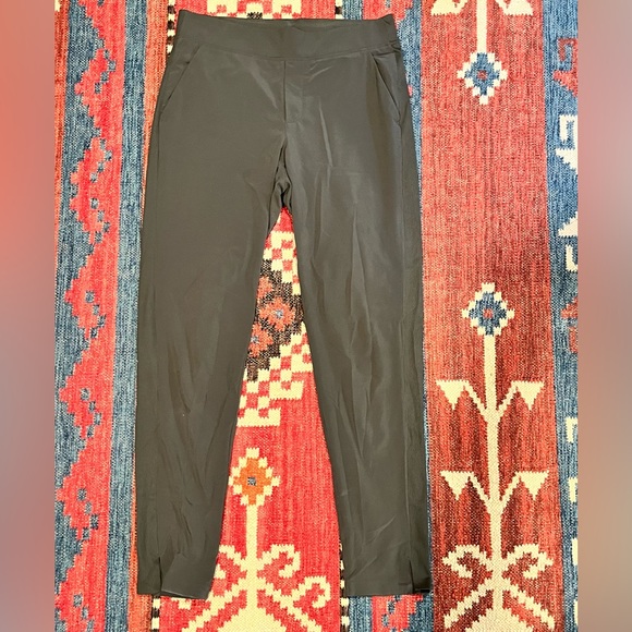 Athleta Brooklyn Joggers (old style) size 6T excellent used condition - Picture 1 of 4